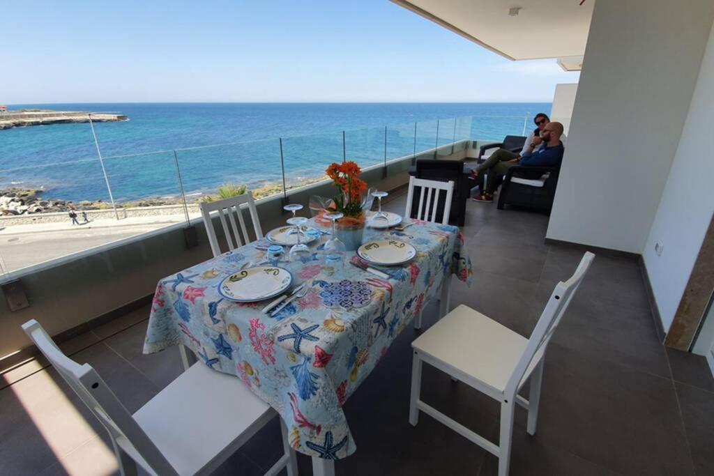 Il Mare In Casa - Appartamento Al Mare In Puglia مونوبولي المظهر الخارجي الصورة